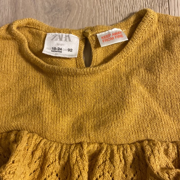 Zara - Picture 2 of 4